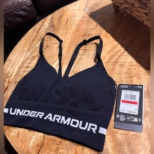 Under armour size xs bra nwt
